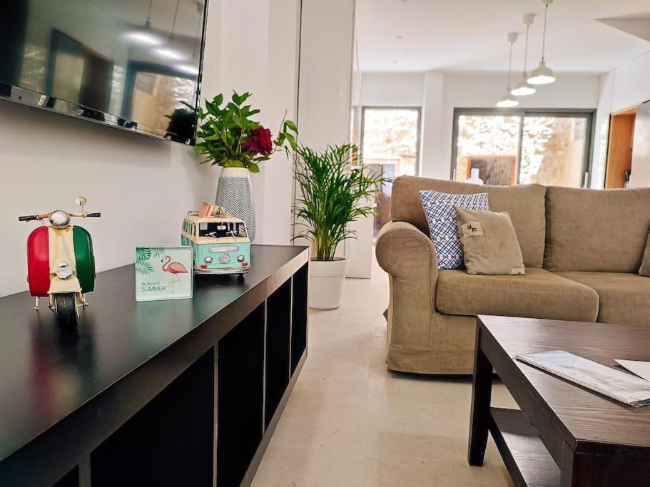 Maisonette City Center Candia Esterno foto